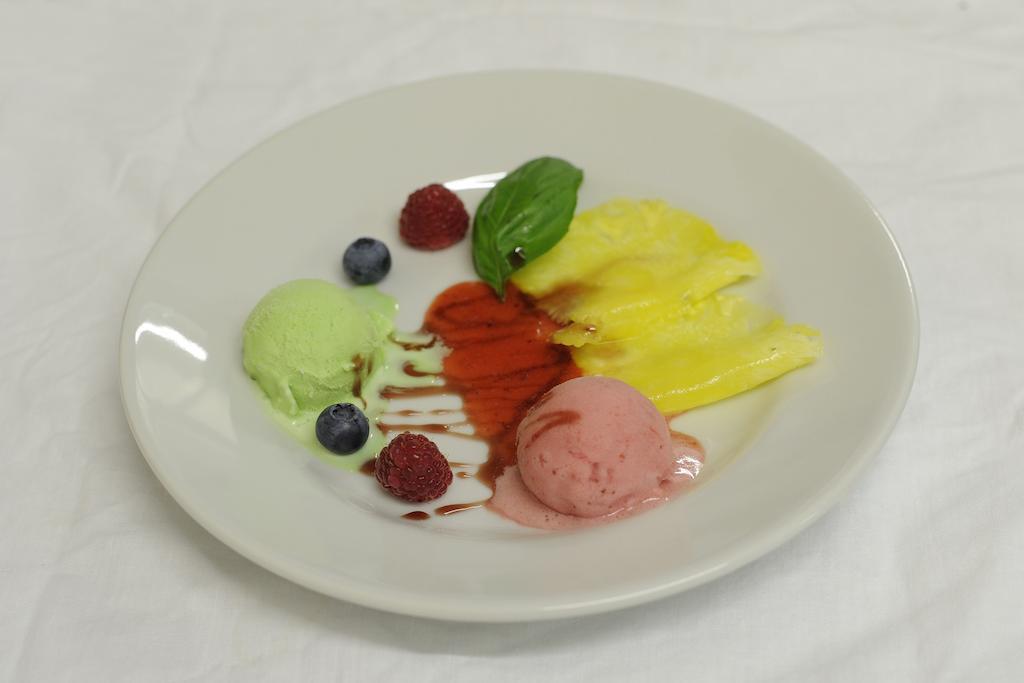 Albergo Italia 몰베노 외부 사진